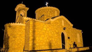 Ночная подсветка церкви Пророка Ильи, Церковь Пророка Ильи, Протарас, Кипр